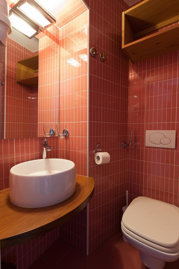 Julija&Robert'S Riverview Apartments And Rooms Ljubljana Bagian luar foto